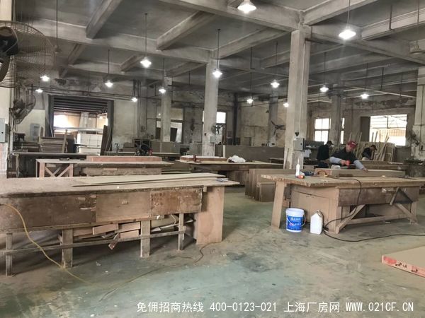 G1976 嘉定区华亭镇沪华中路 6000平方米双层火车头厂房出租  一层高5.5米 二层高4.5米无立柱  有产证排污