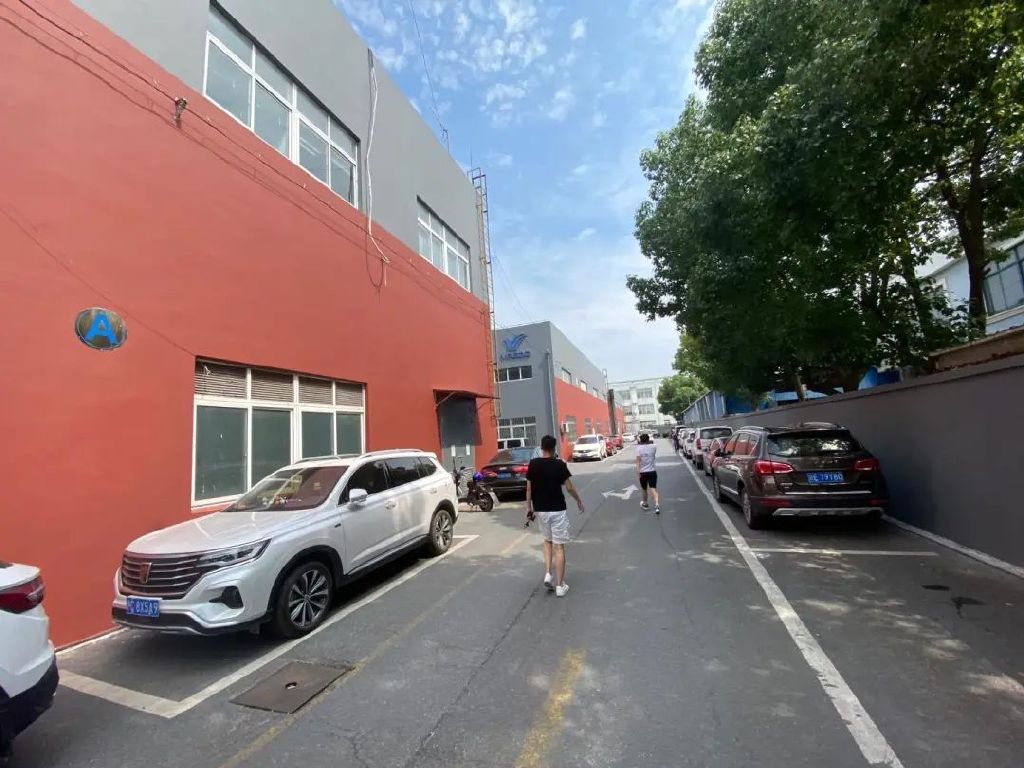 ​上海闵行莘庄工业区单层厂房出租 层高8米 104板块可环评注册